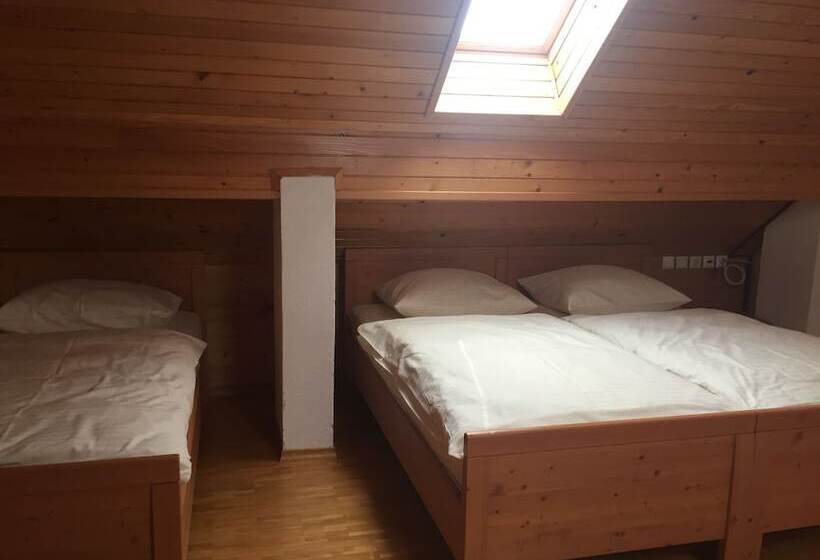 اتاق استاندارد چهار تخته, Tourist Farm Pr Dovar