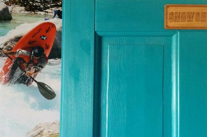 اتاق استاندارد با سرویس بهداشتی مشترک, Hostel Soča Rocks