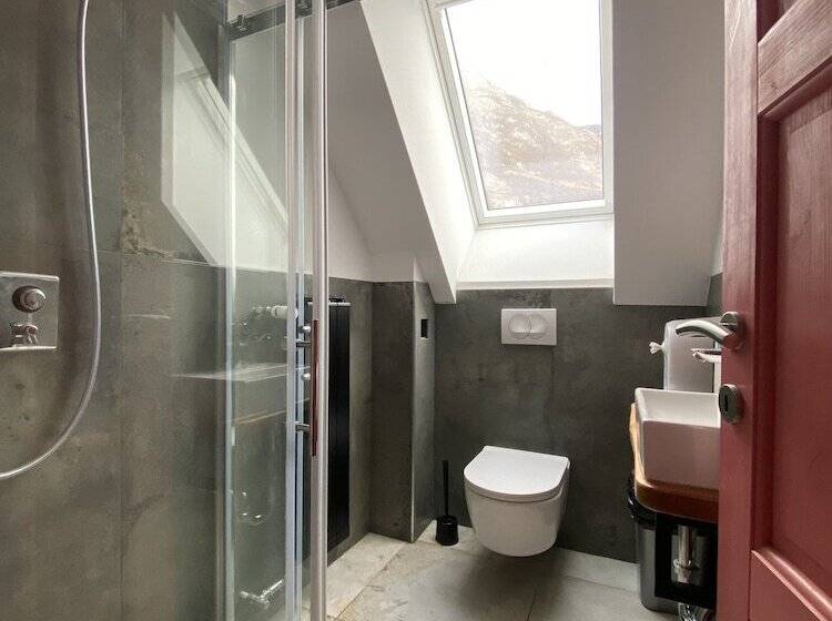 تختخواب در اتاق مشترک, Hostel Soča Rocks