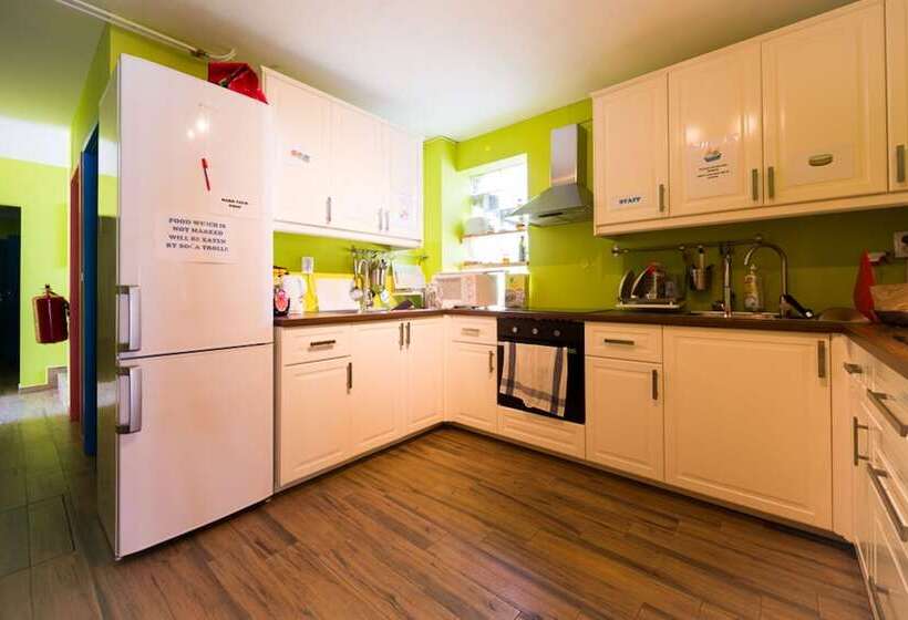 تختخواب در اتاق مشترک, Hostel Soča Rocks