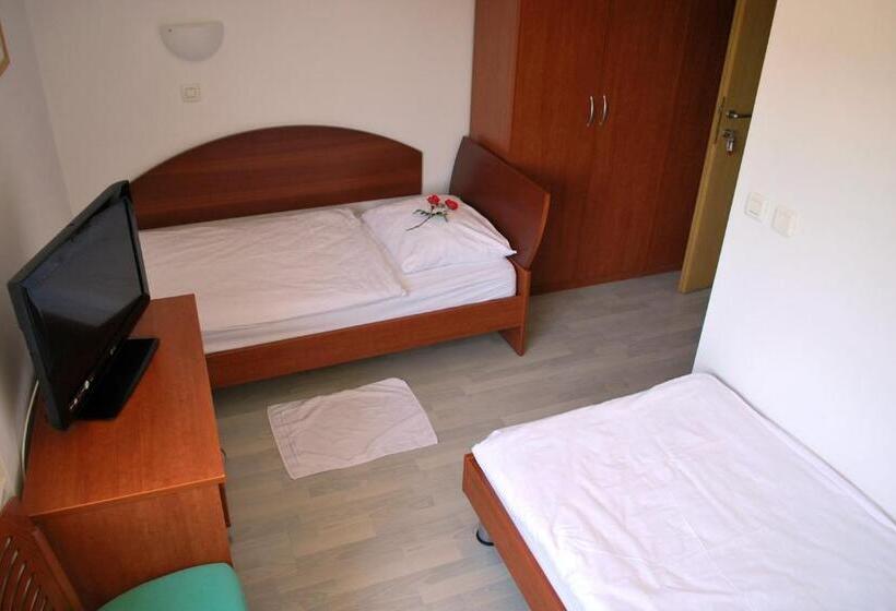 اتاق استاندارد, Bed And Breakfast Kogoj