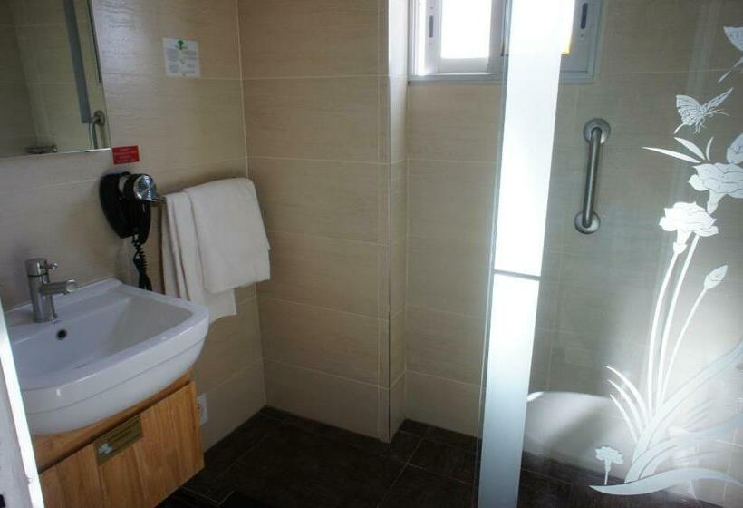 اتاق استاندارد, Central