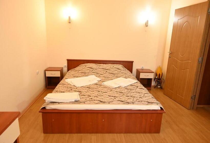 اتاق لوکس با تخت بزرگ, Harmony