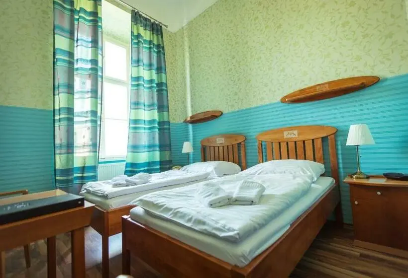 Standard-huone, Kaštieľ Mojmírovce
