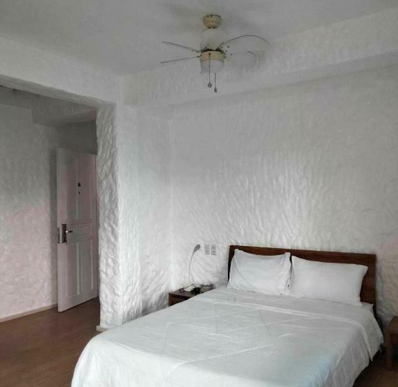 חדר סופריור, Montani Beach Resort Puerto Galera Powered By Cocotel