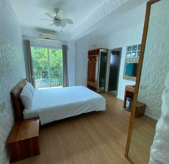 חדר סופריור, Montani Beach Resort Puerto Galera Powered By Cocotel