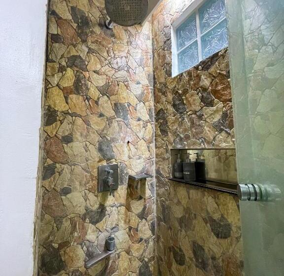 חדר דלוקס צדדי נוף לים, Montani Beach Resort Puerto Galera Powered By Cocotel