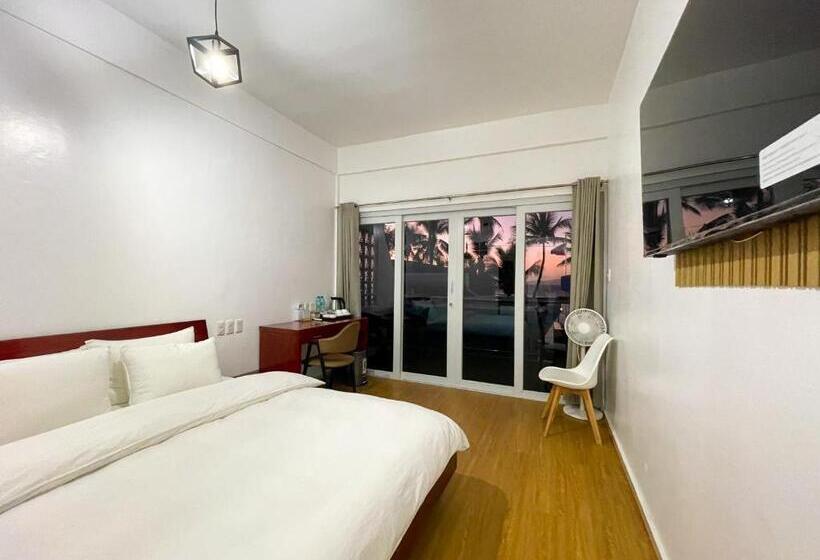 חדר דלוקס צדדי נוף לים, Montani Beach Resort Puerto Galera Powered By Cocotel