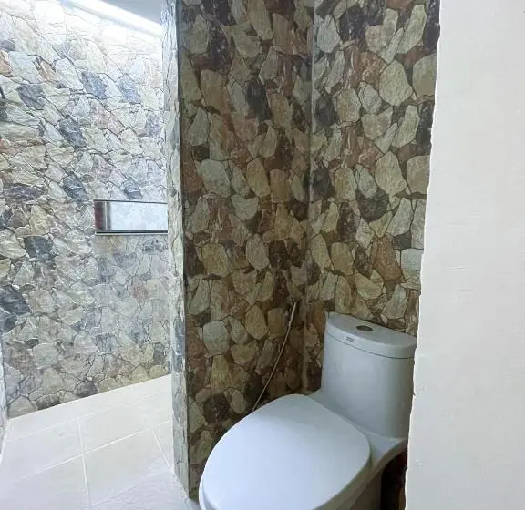 キングサイズベッドのデラックスルーム, Montani Beach Resort Puerto Galera Powered By Cocotel
