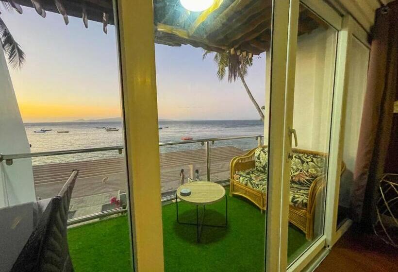 חדר סטנדרט נוף לים, Montani Beach Resort Puerto Galera Powered By Cocotel