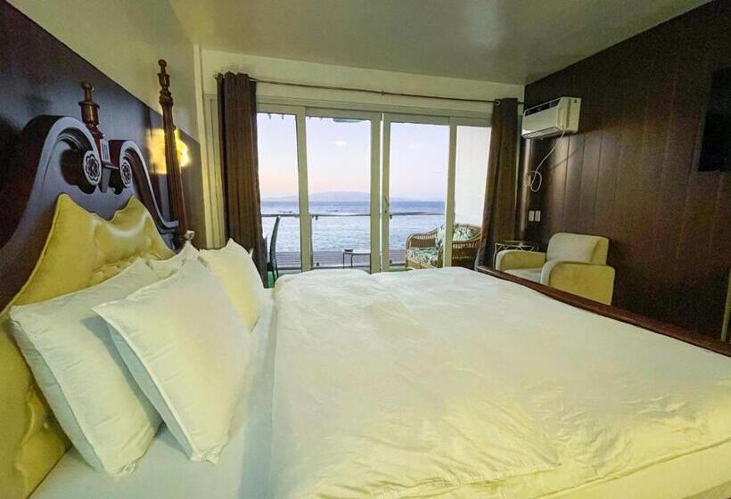 חדר סטנדרט נוף לים, Montani Beach Resort Puerto Galera Powered By Cocotel