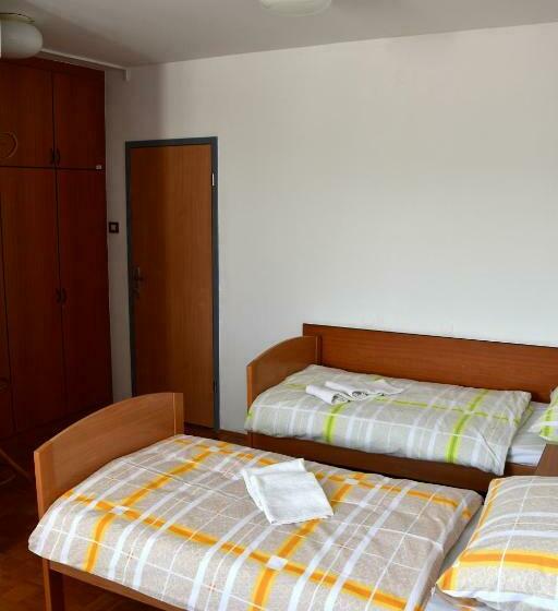 اتاق اکونومی, Prenočišča Prisoje