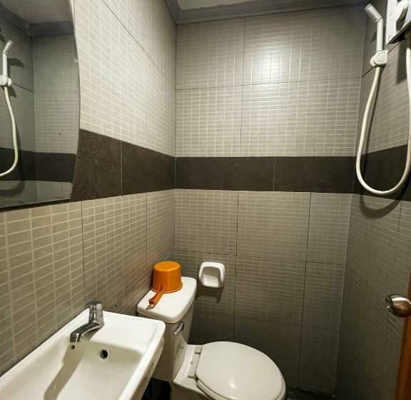 디럭스 룸, Stone House Hotel Manila