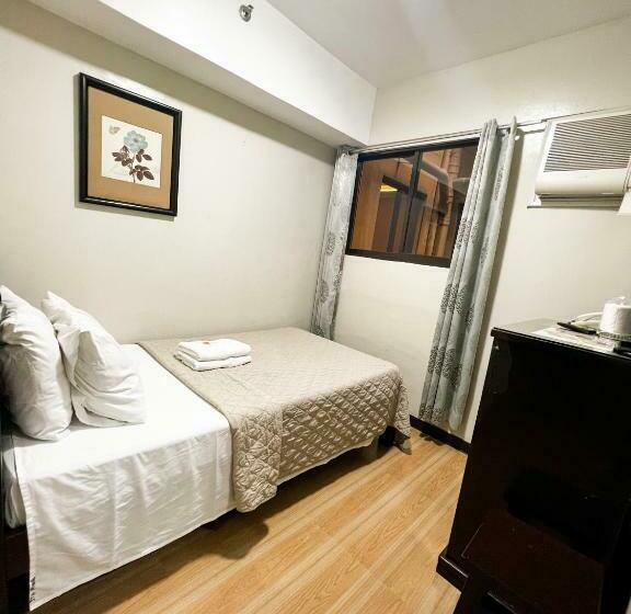 디럭스 룸, Stone House Hotel Manila