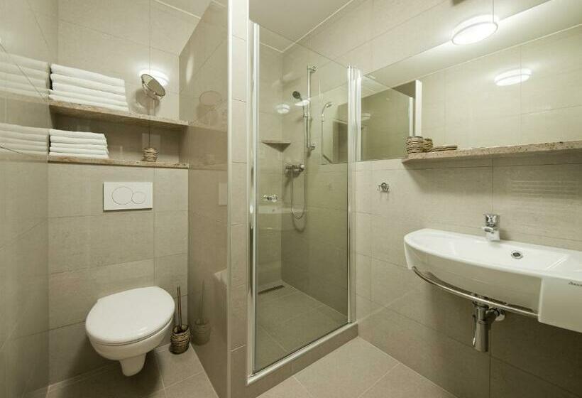 اتاق استاندارد, Top Penzión Marína