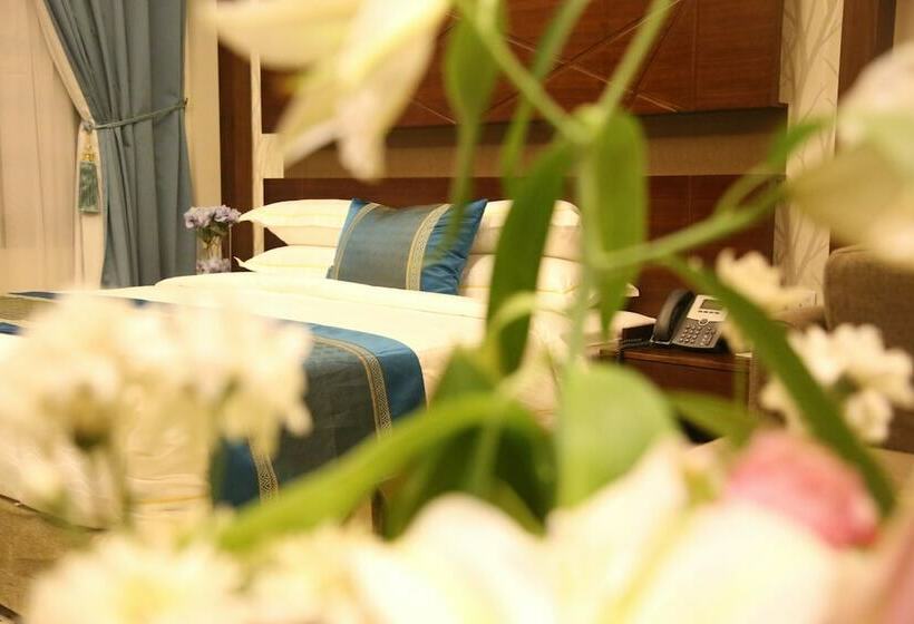 سوییت اجرایی, Voyage