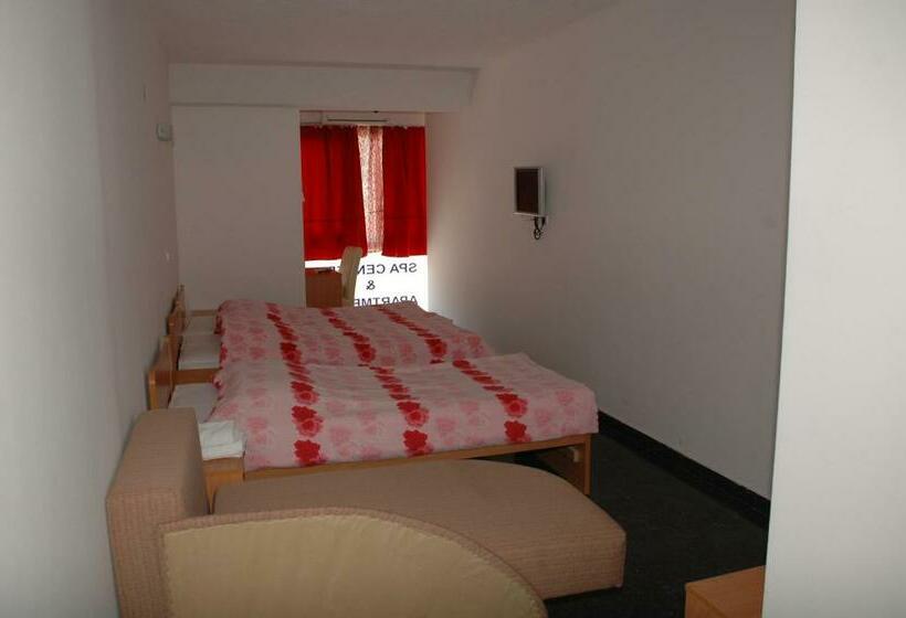 اتاق استاندارد سه نفره, Villa Sparadise