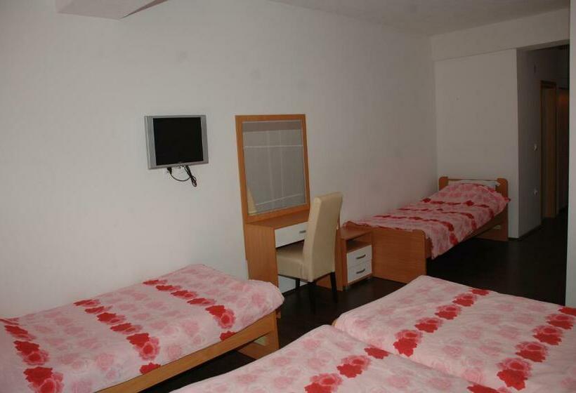 اتاق استاندارد چهار تخته, Villa Sparadise