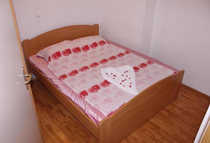 اتاق استاندارد یک نفره, Villa Sparadise