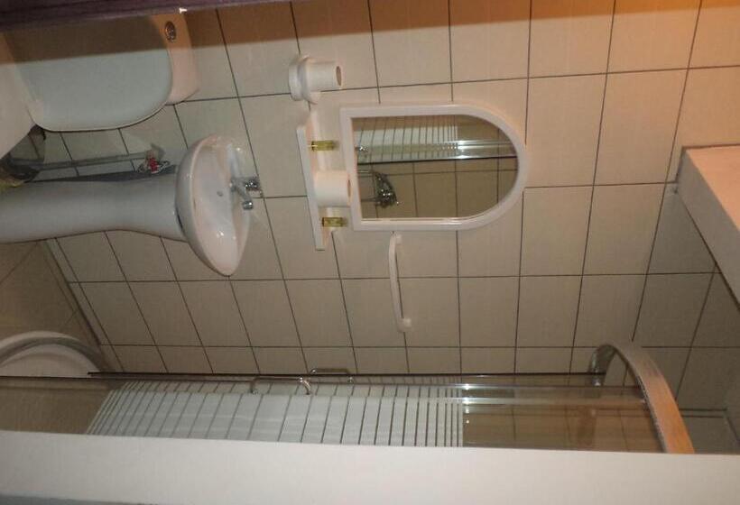 اتاق استاندارد یک نفره, Villa Sparadise