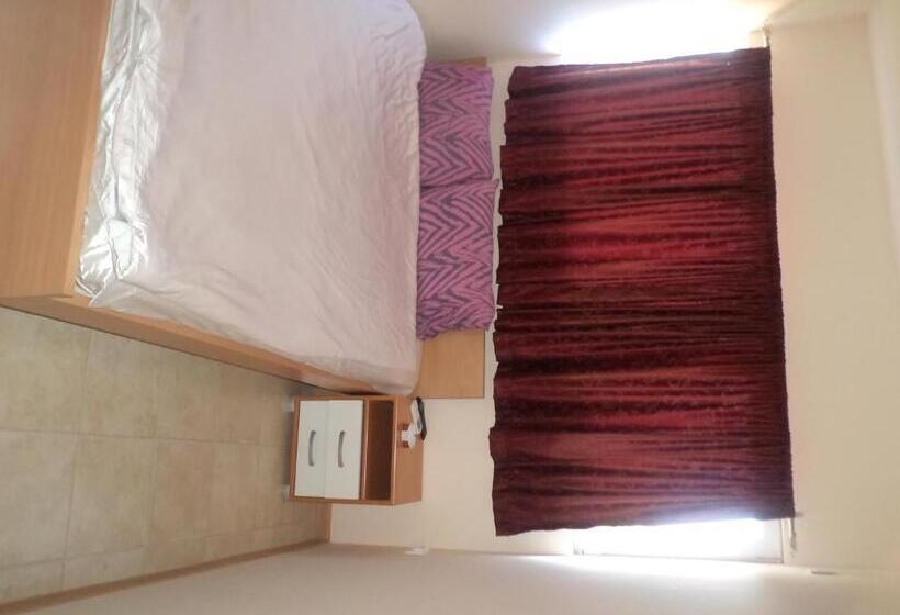 اتاق استاندارد یک نفره, Villa Sparadise