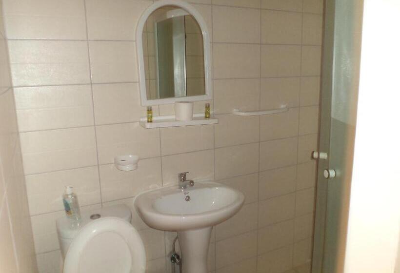 اتاق استاندارد یک نفره, Villa Sparadise