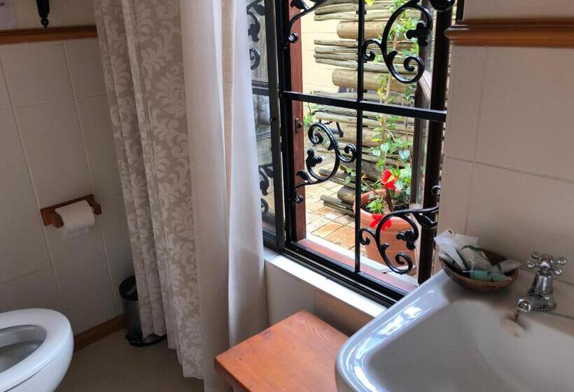 Семейный Номер, 10 Alexander B&b