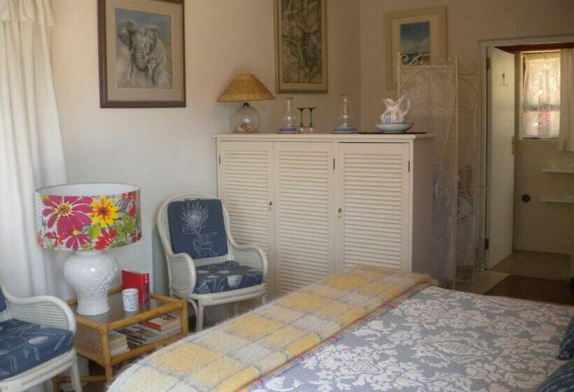 바다 전망 스위트, 22 Julia B&b