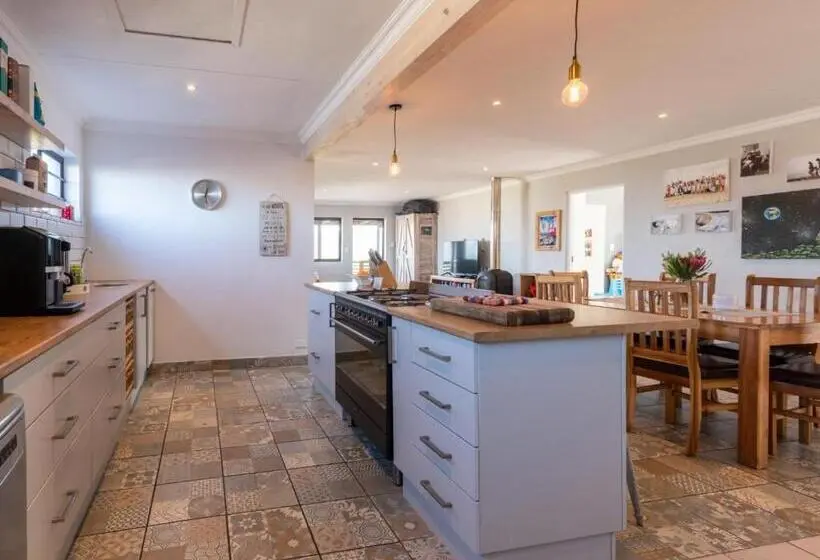 １ベッドルームのデラックスアパートメント, Afrovibe Beach Villa