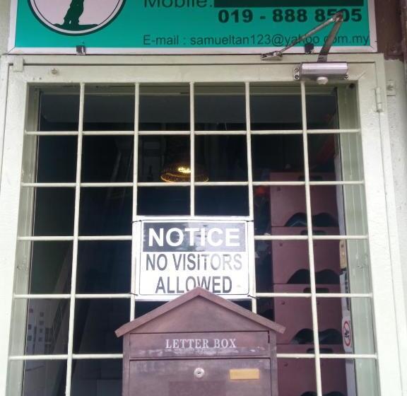 اتاق استاندارد با سرویس بهداشتی مشترک, Marco Polo Guest House