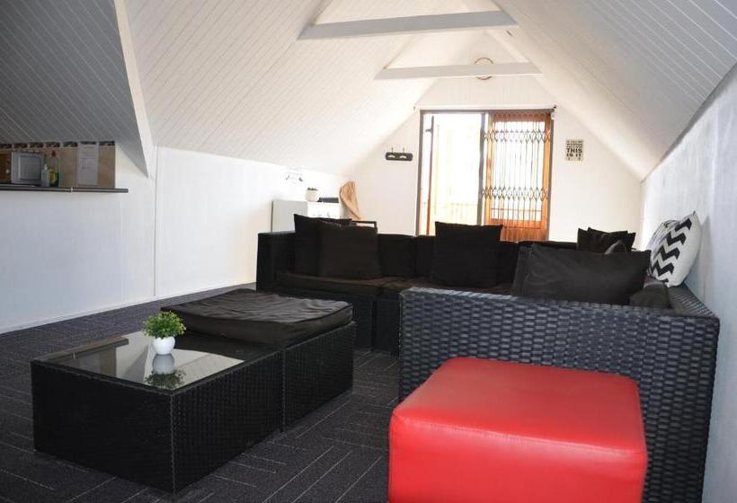 شقة غرفتين, B&b Sauvignon Country Lodge