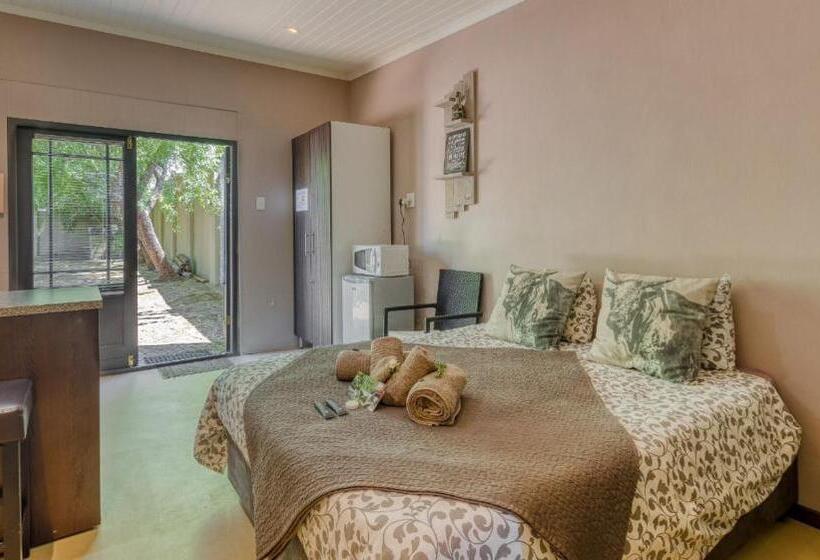 Студия Стандарт, B&b Sauvignon Country Lodge