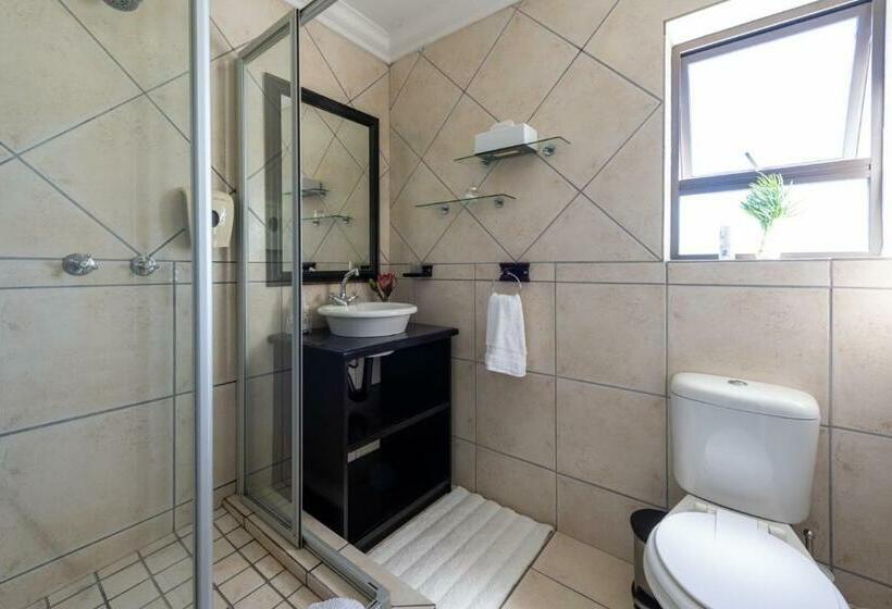 Люкс, 6 On Protea