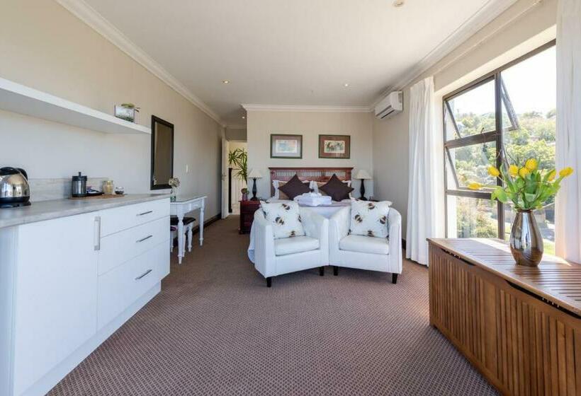 Люкс, 6 On Protea