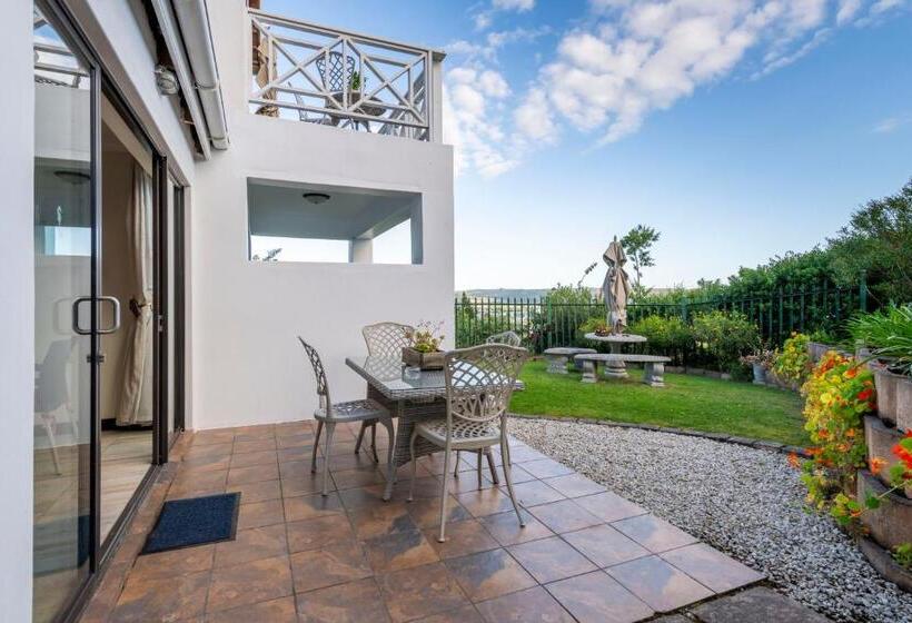 Family Suite, 6 On Protea