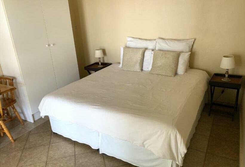 غرفة ديلوكس, Almost Heaven