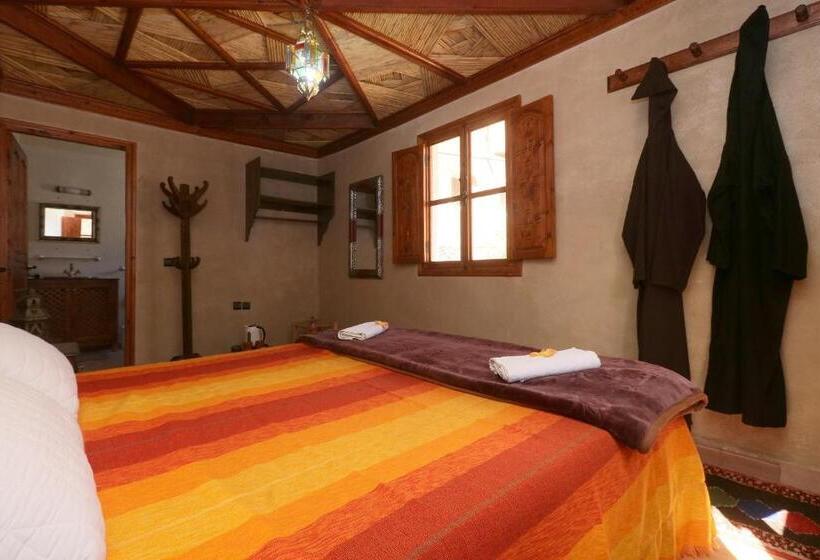 이코노미 룸, Dar Aymane