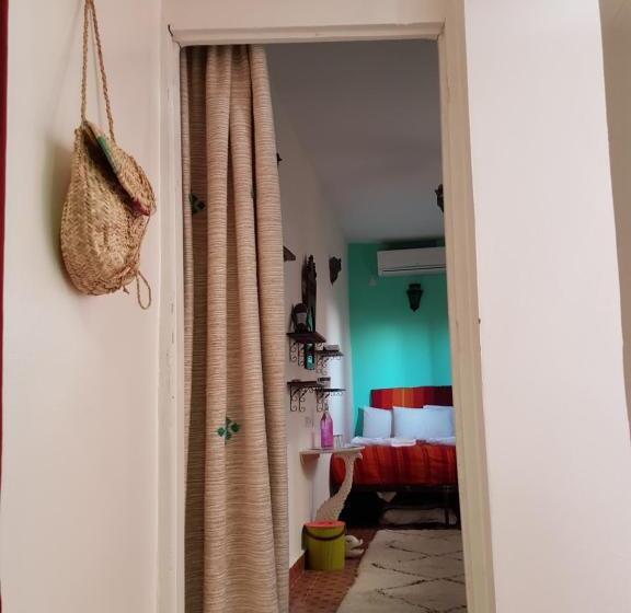 اتاق استاندارد با چشمانداز باغ, Dar Zerhoune