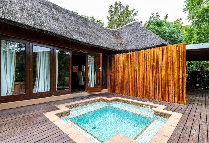 スーペリアースイート, Fish Eagle Manor