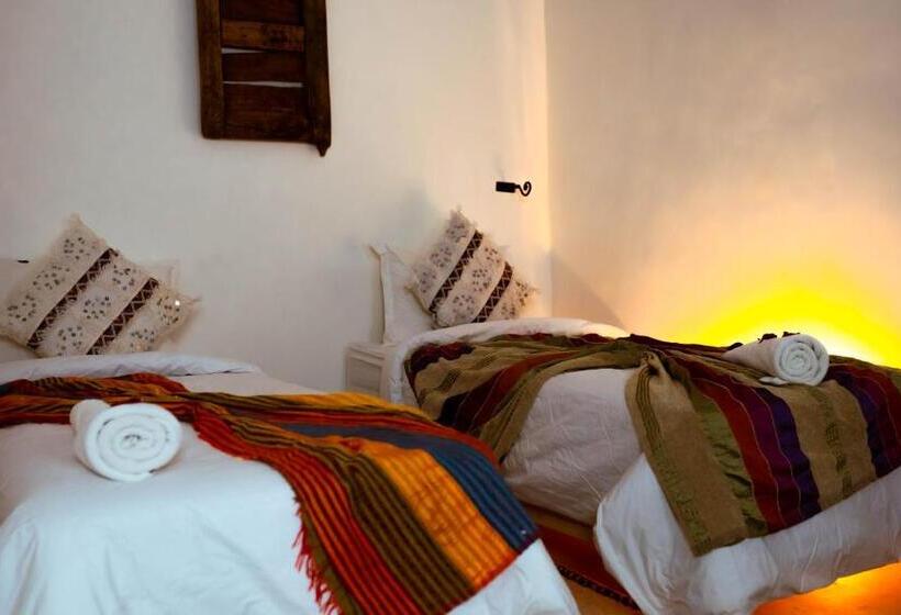 اتاق استاندارد سه تخته با چشمانداز باغ, L Oasis Du Bonheur