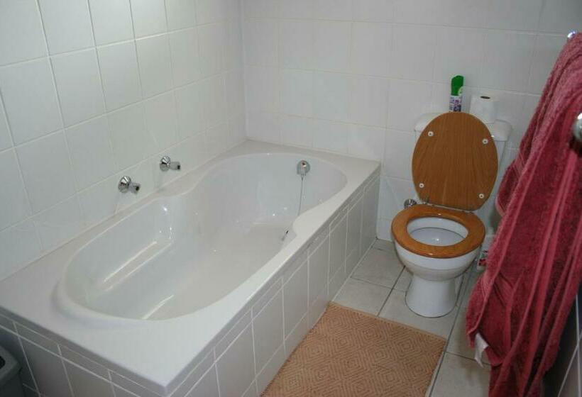 غرفة قياسية, Laings Lodge