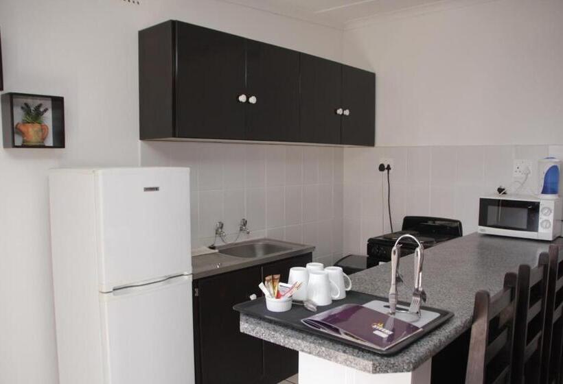 غرفة قياسية, Laings Lodge