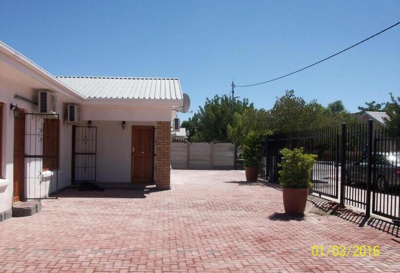 غرفة عائلية, Laings Lodge