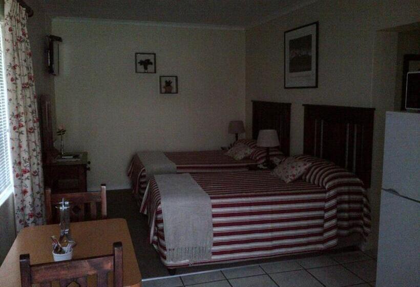 غرفة إقتصادية, Laings Lodge