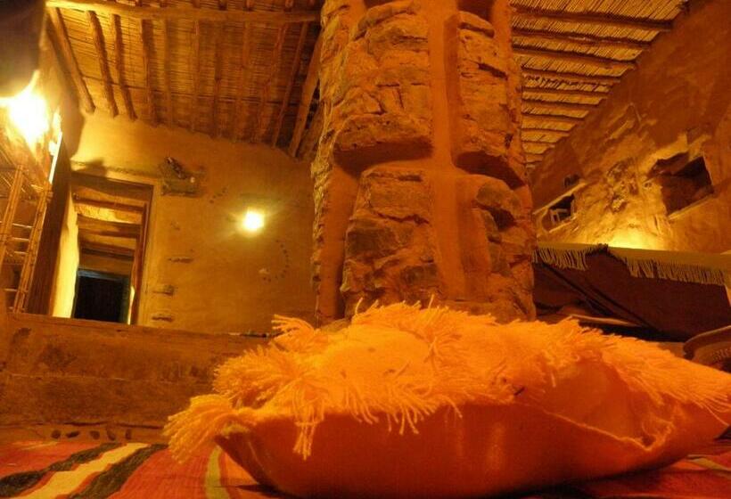 اتاق استاندارد چهار تخته, Maison Boutchrafine