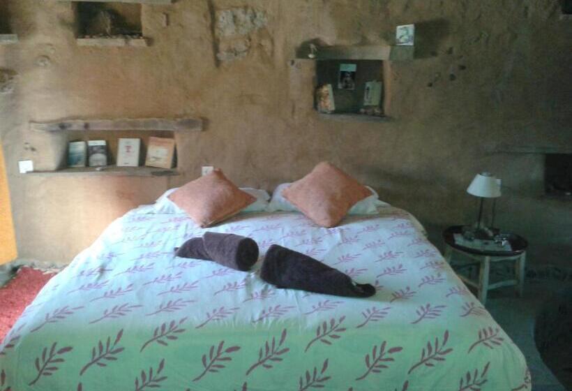 اتاق استاندارد چهار تخته, Maison Boutchrafine