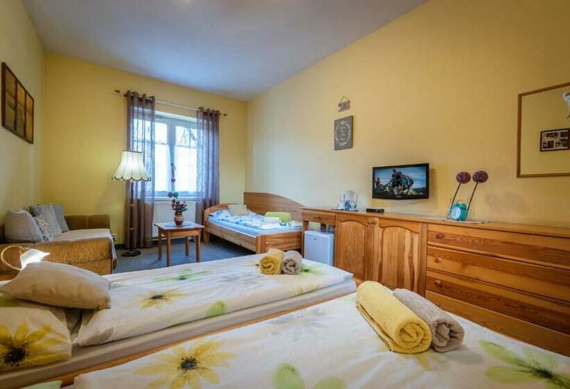 스탠다드 트리플 룸, Penzión Harmony