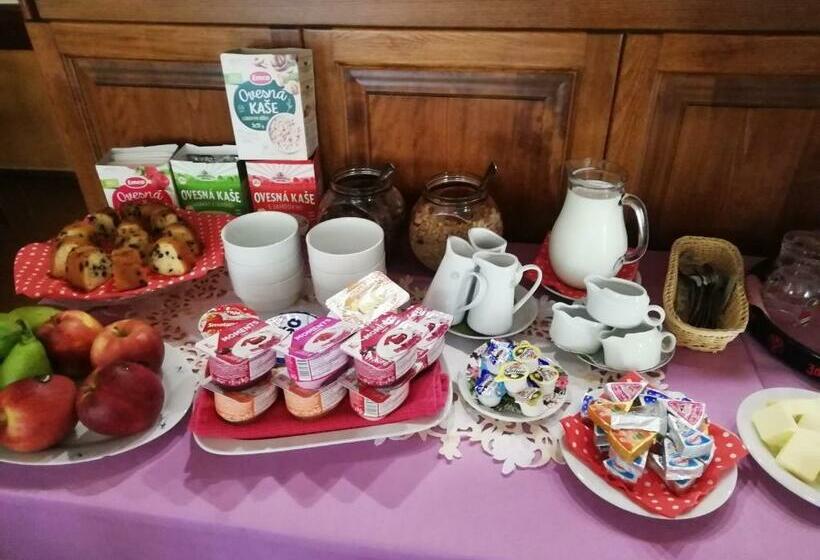 스탠다드 트리플 룸, Penzión Harmony