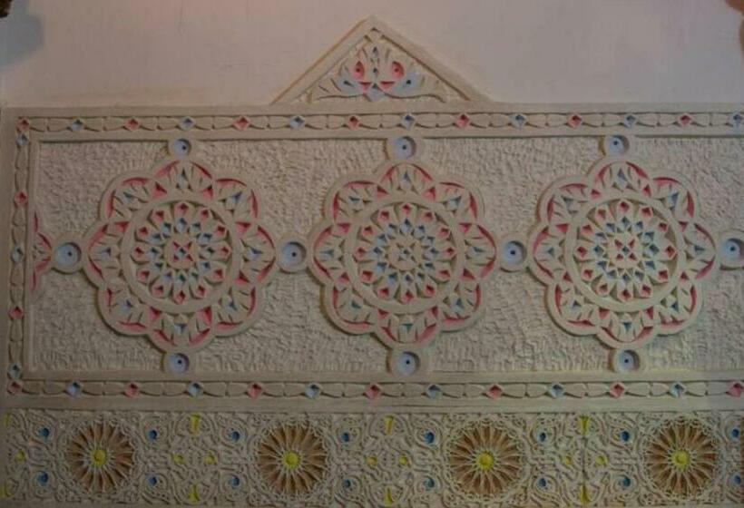 标准间, Riad Malak