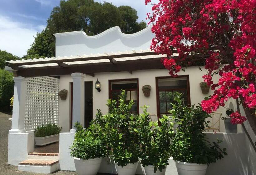 סוויטה דלוקס, The White Manor